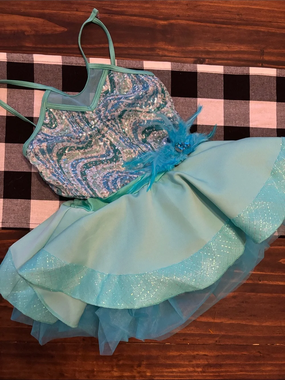Weissman shakin the blues away IC costume